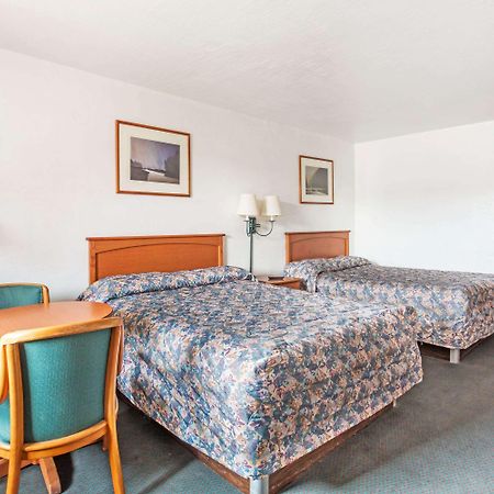 Americas Best Value Inn Wendover Εξωτερικό φωτογραφία