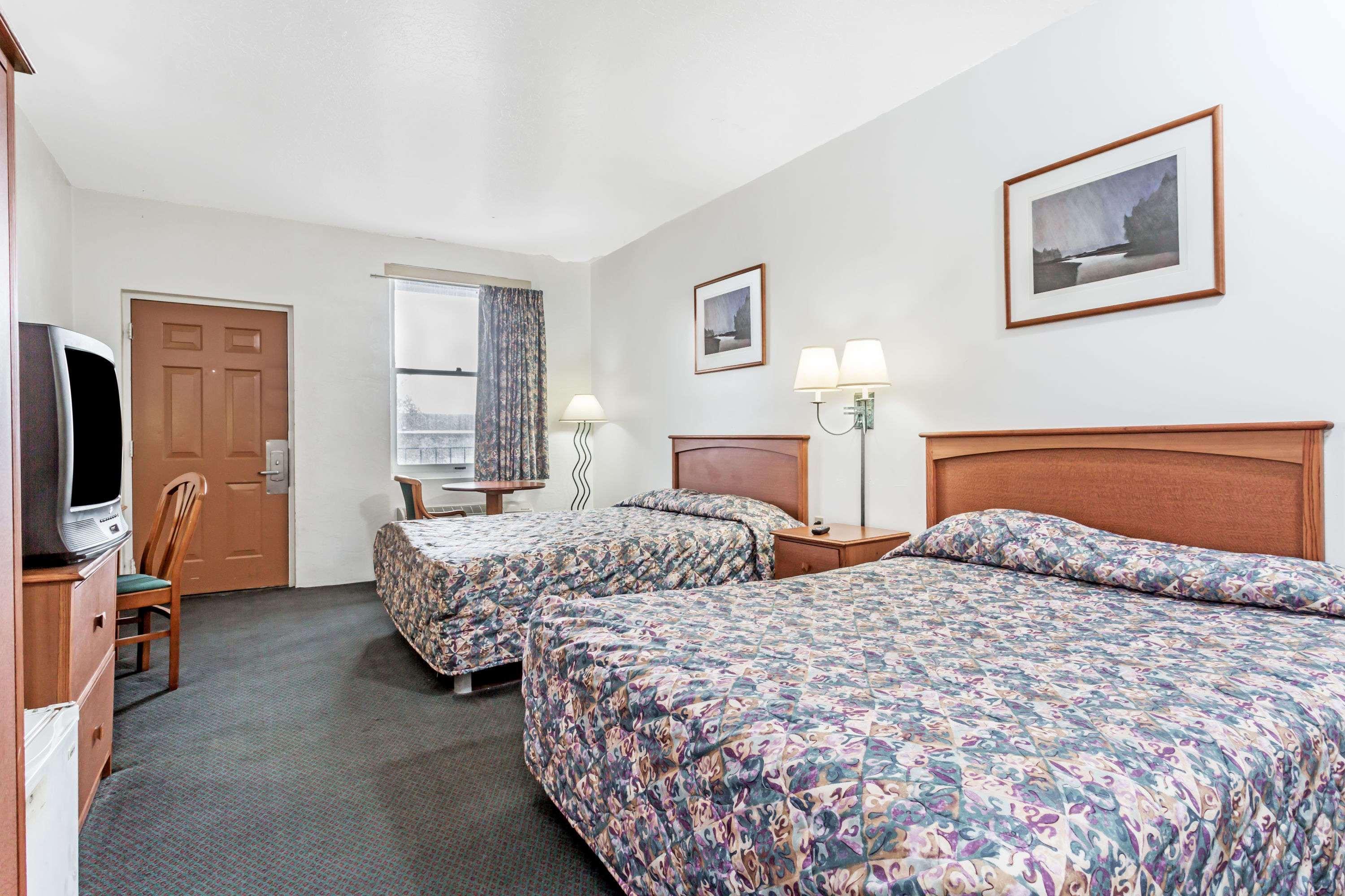 Americas Best Value Inn Wendover Εξωτερικό φωτογραφία