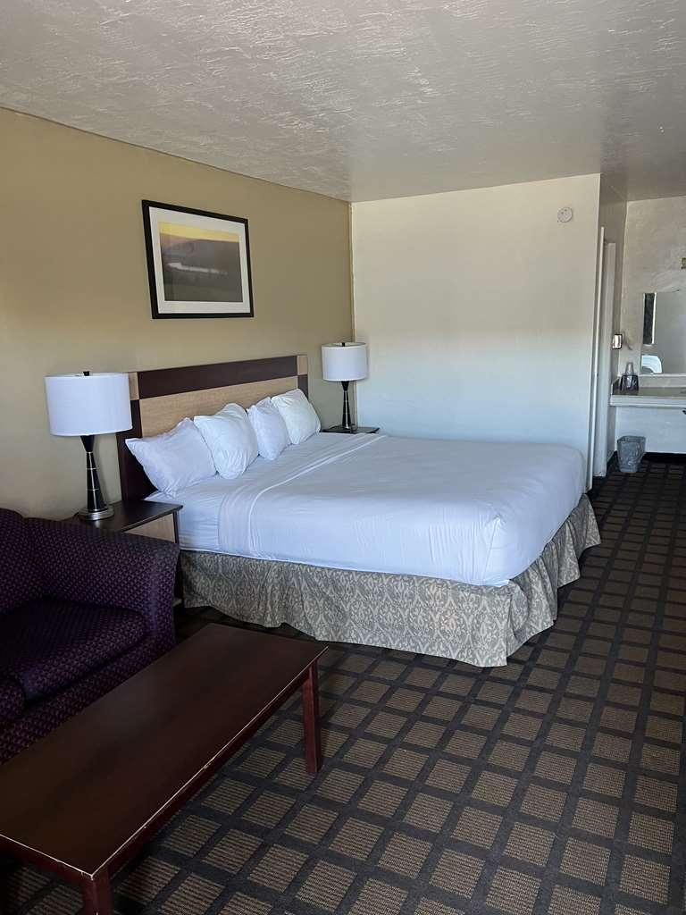 Americas Best Value Inn Wendover Δωμάτιο φωτογραφία