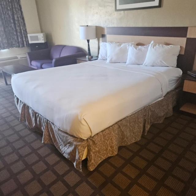 Americas Best Value Inn Wendover Εξωτερικό φωτογραφία
