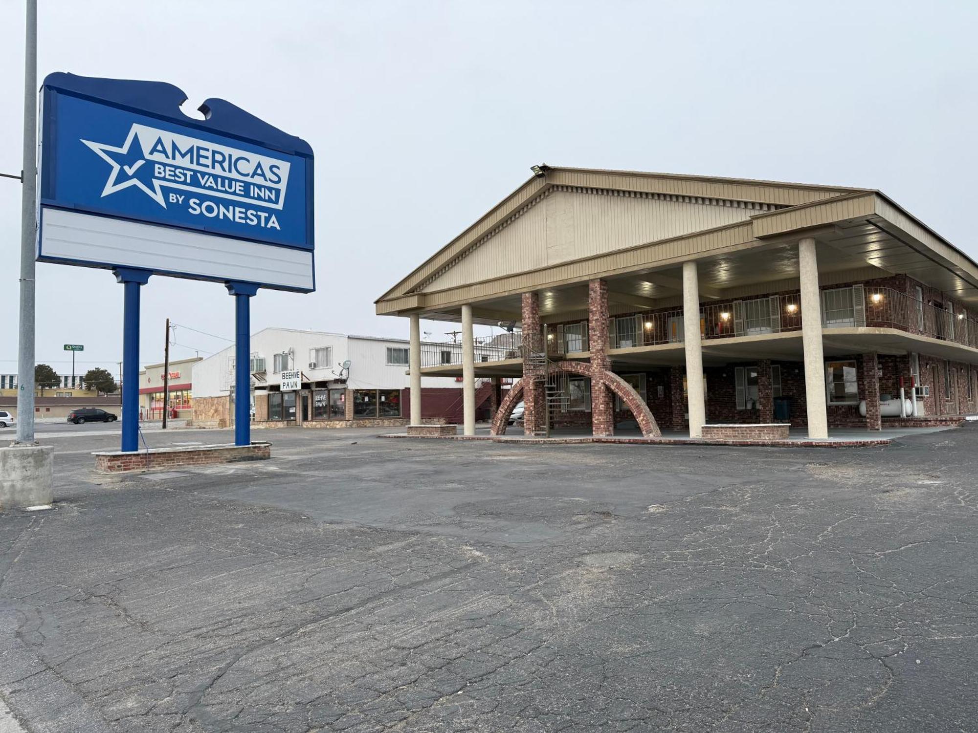 Americas Best Value Inn Wendover Εξωτερικό φωτογραφία